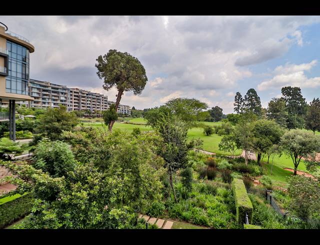 3 BEDROOM APARTMENT FOR SALE IN HOUGHTON ESTATE